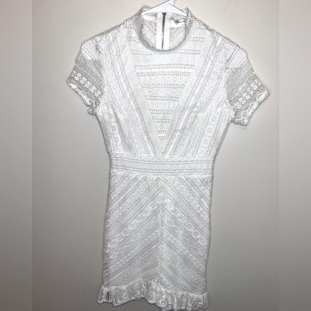 Hello Molly White Lace Short Sleeve Zip Up Lace Boho Dress Size S EUC